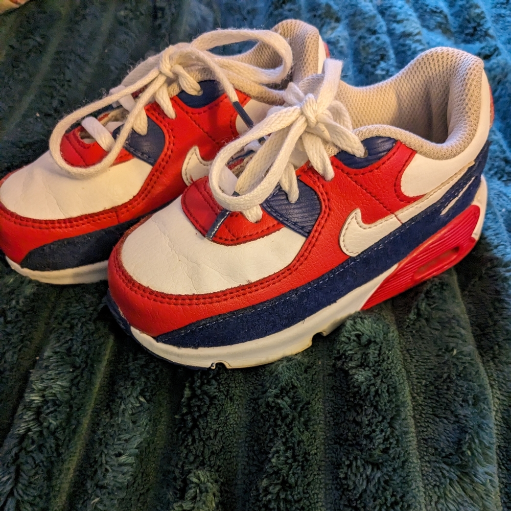 Toddler Boys shoes.